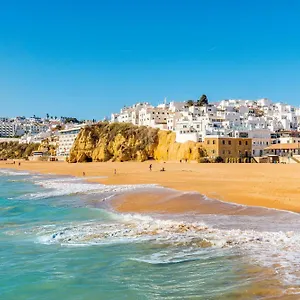 Modern 4 With Pool By Homing Apartamento Albufeira